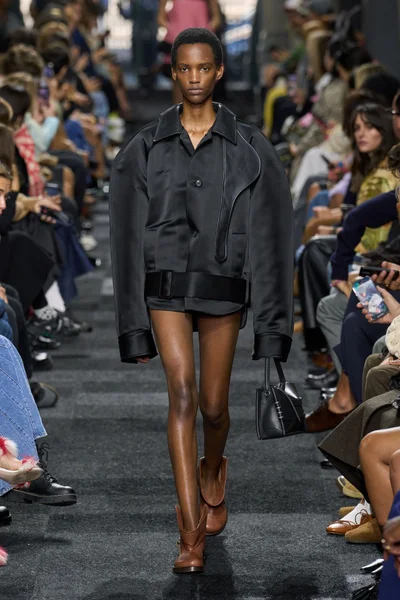 Look 33